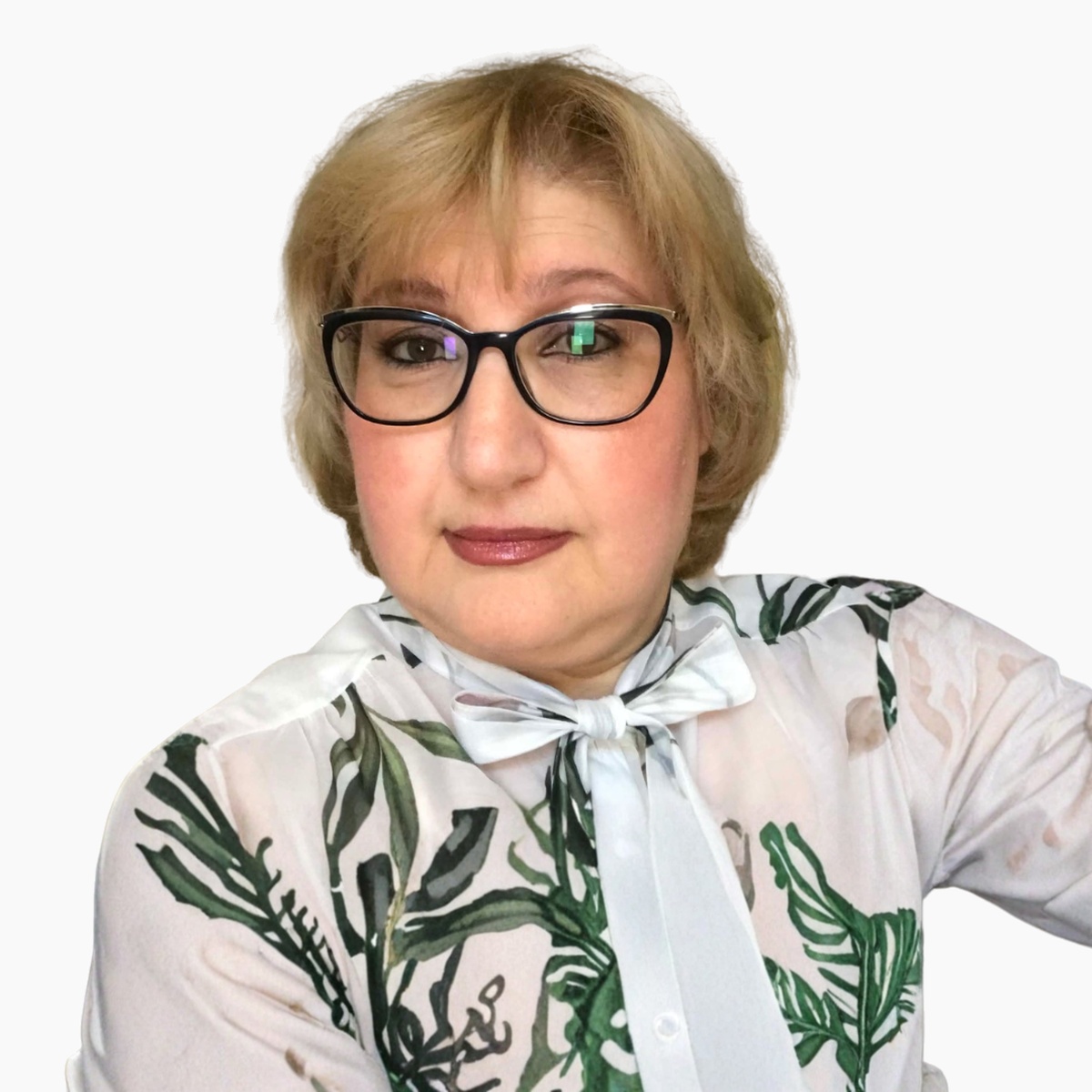 Tsovinar Nazlikian